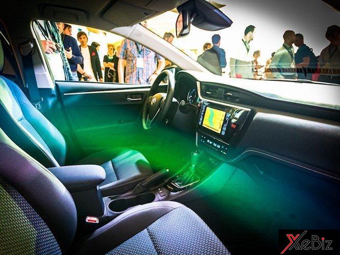mau-xe-toyota-corolla-altis-2018-sap-ve-viet-nam-co-gi-moi