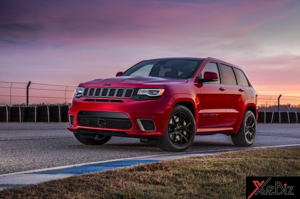jeep-grand-cherokee-trackhawk-2018-ra-mat-voi-gia-195-ty-dong