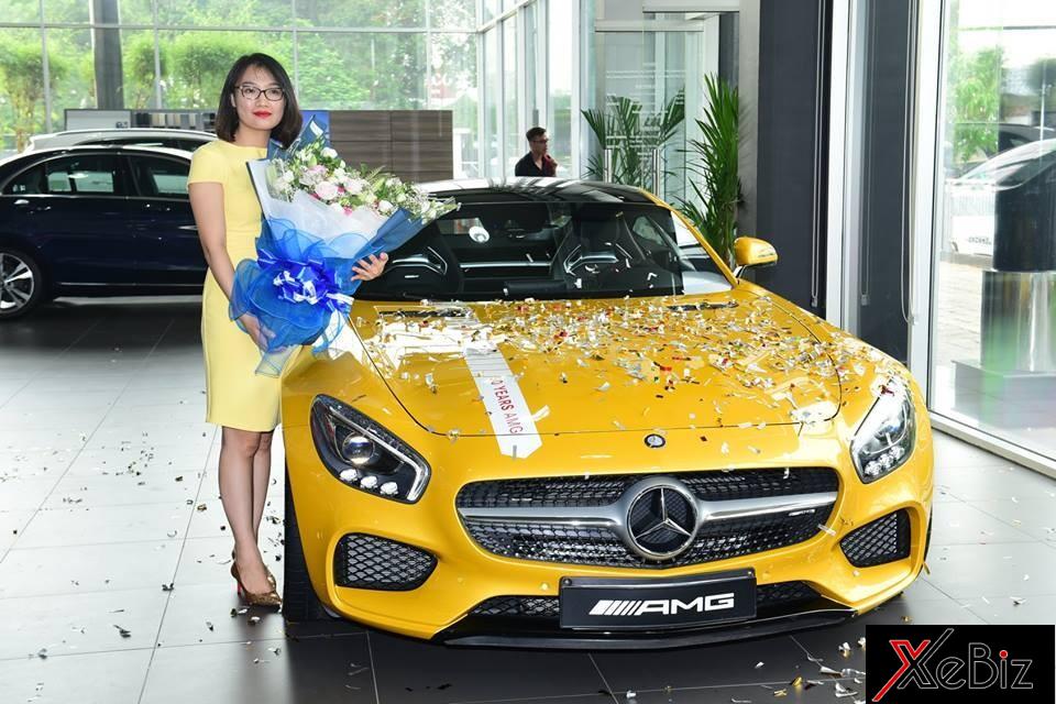 Sau 3 năm xuất hiện tại Việt Nam, siêu xe Mercesdes-AMG GT S màu vàng đã tìm thấy chủ nhân