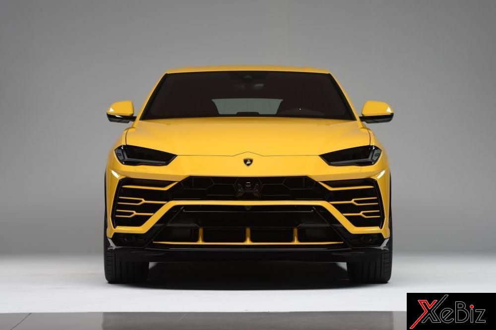 Thiết kế đầu xe của Lamborghini Urus chính hãng