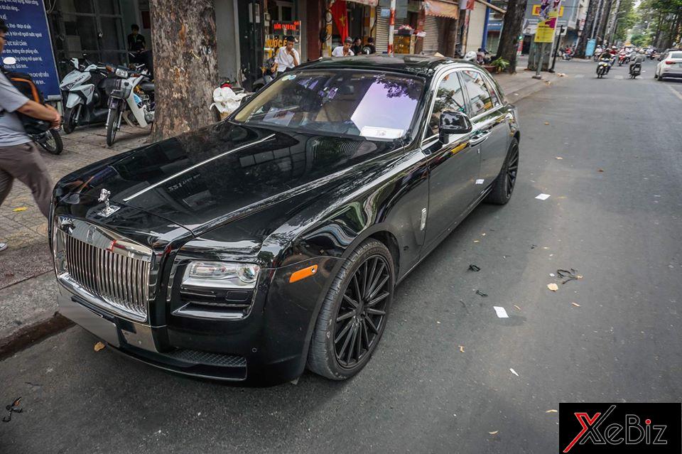 Đây là chiếc Rolls-Royce Ghost hiếm hoi tại Việt Nam được chủ nhân độ mâm
