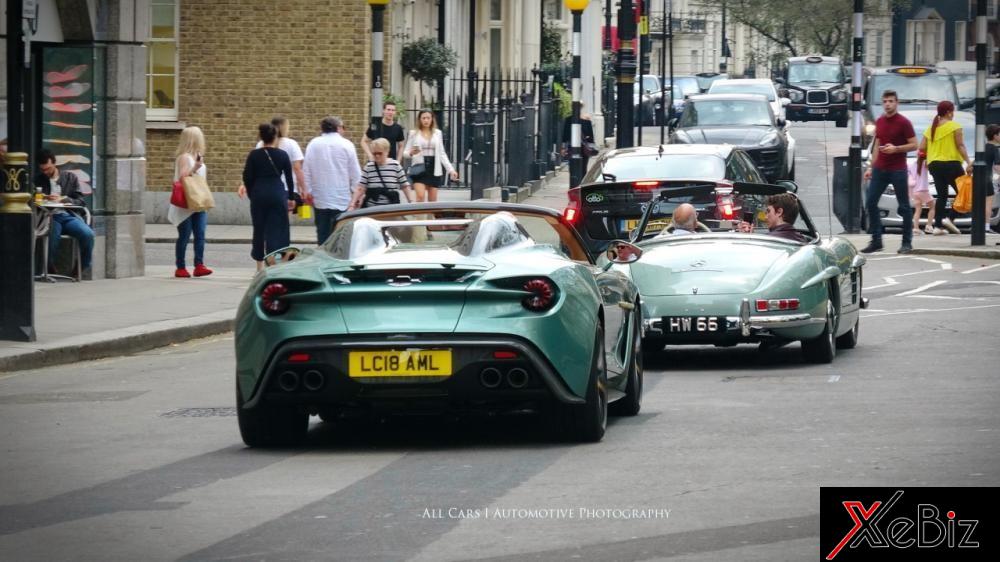 Chiếc Aston Martin Vanquish Zagato Speedster trong bài viết này bị bắt gặp ở Anh quốc, điều đặc biệt, siêu xe triệu USD được hoàn thành màu sơn xanh ngọc bích, lạ mắt hơn so với màu đỏ rượu Divine Red quen thuộc trên dòng siêu xe cực hiếm Vanquish Zagato.