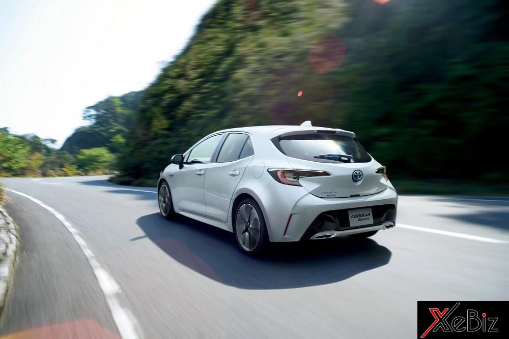 Toyota Corolla Sport 2018 có hệ thống động cơ hybrid tương tự Prius mới