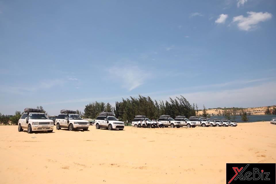 Và cùng nhau chinh phục các đồi cát tại Bàu Trắng. Đây là đồi cát đẹp nhất tại Phan Thiết.