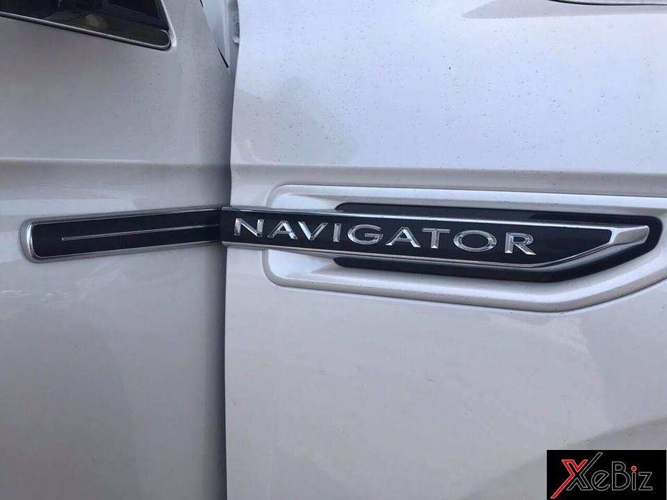  Lincoln Navigator Black Label L 2018 đầu tiên về Việt Nam có ngoại thất màu trắng