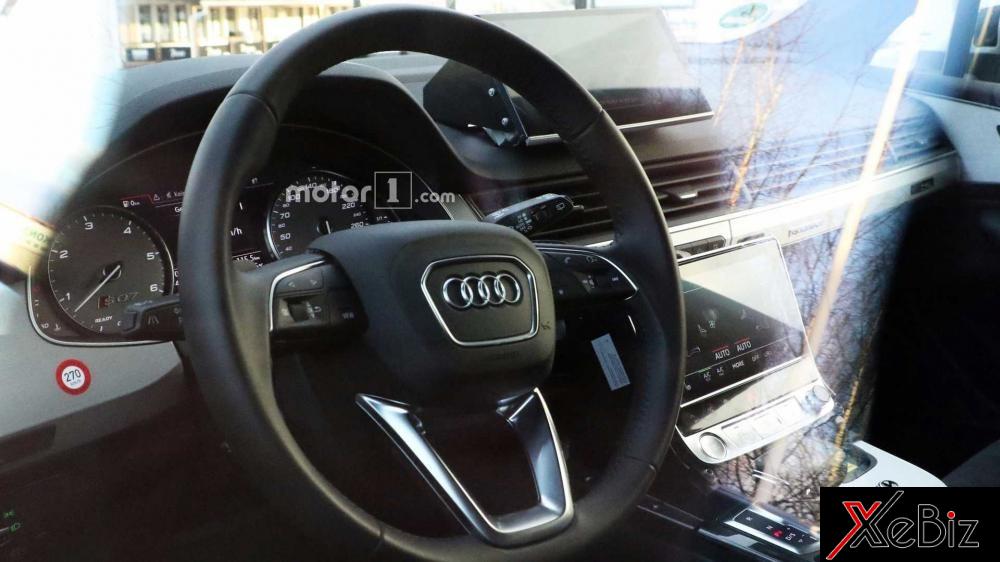 Cận cảnh vô lăng của Audi Q8 2019 trên đường thử