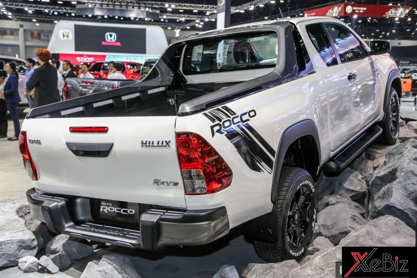 Toyota Hilux Revo Rocco thêm bản 2.4L, Ford Ranger sẽ phải dè chừng