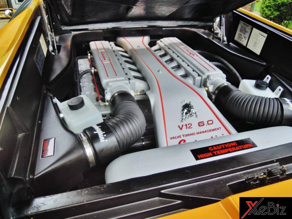 Siêu xe Lamborghini Diablo nhái được trang bị động cơ Corvette V8, 4 xi-lanh
