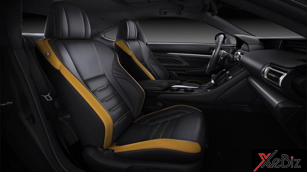 Nội thất phối đen - vàng mới của Lexus RC 2019