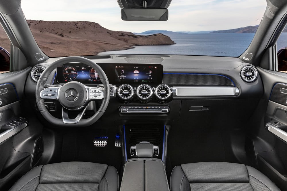 Nội thất của Mercedes-Benz GLB 200 4Matic 2020