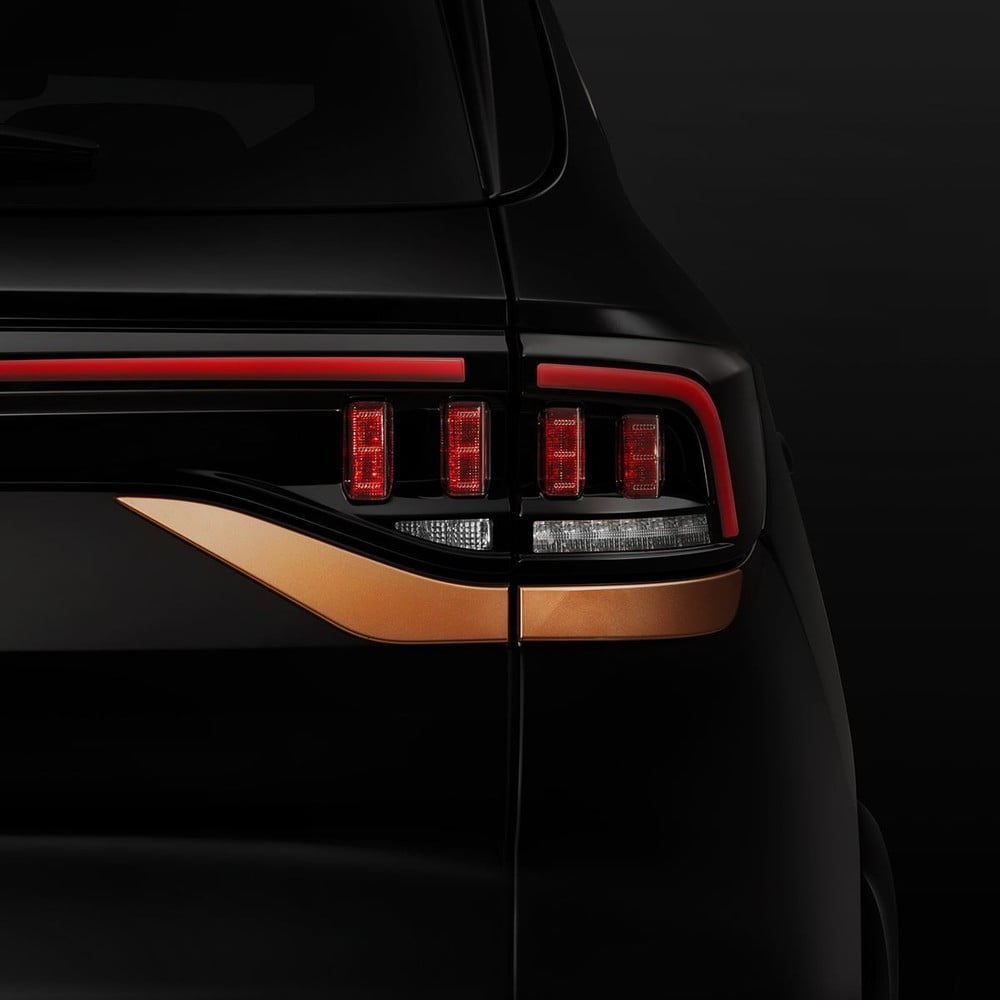 VinFast President rất có thể là bản thương mại của concept SUV hiệu suất cao VinFast Lux V8 đã từng được hãng xe Việt giới thiệu tại triển lãm Geneva Motor Show 2019