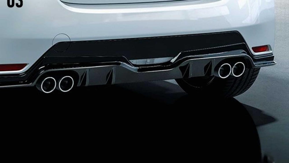 Cận cảnh đuôi xe Toyota GR Yaris 2020 nâng cấp cho thấy bộ khuếch tán gió mới kèm 4 đầu ống pô