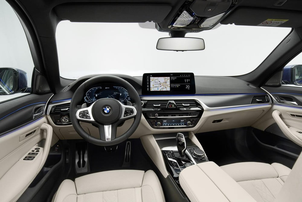 Nội thất bên trong BMW 5-Series 2021 bản thường