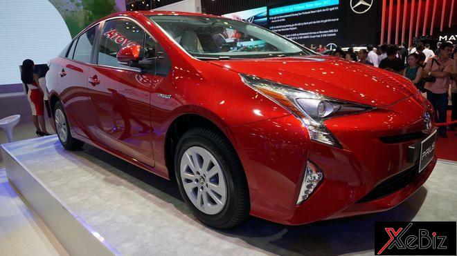 Toyota Prius 2017- chiếc xe xanh với công nghệ của tương lai tại Việt Nam.