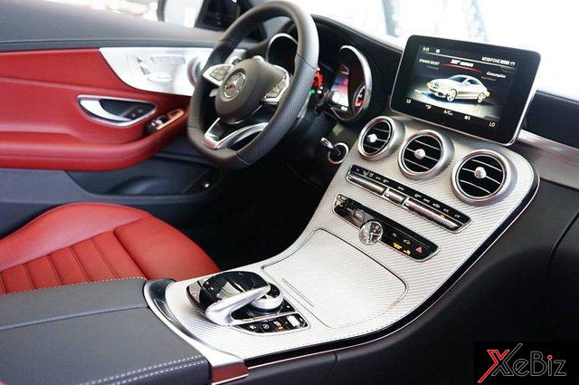 mau-mercedes-amg-c43-4matic-coupe-dau-tien-tai-viet-nam-co-gia-42-ty-dong