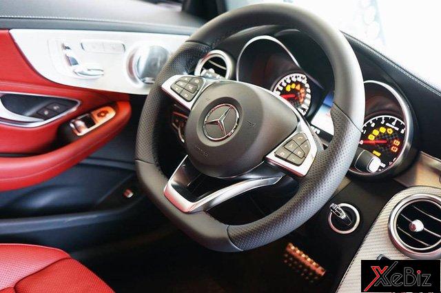 mau-mercedes-amg-c43-4matic-coupe-dau-tien-tai-viet-nam-co-gia-42-ty-dong