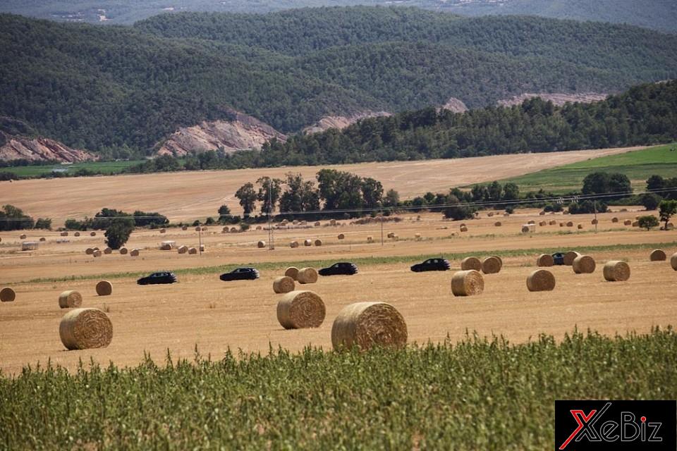 bai-kiem-tra-gat-gao-tien-ra-mat-cua-porsche-cayenne-2018