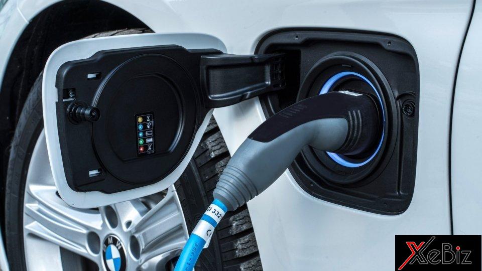 Xu hướng điện hóa các sản phẩm truyền thống đang được nhiều thương hiệu nước Đức cân nhắc nghiêm túc. bmw-3-series-chay-dien-chuan-bi-ra-mat