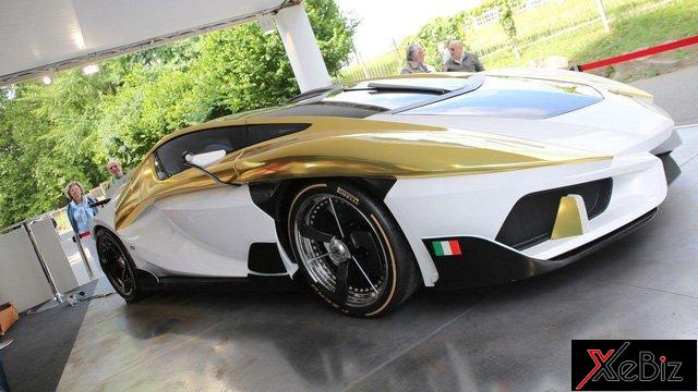 ngam-sieu-xe-charlotte-roadster-gia-15-trieu-euro-so-huu-be-ca-ben-trong