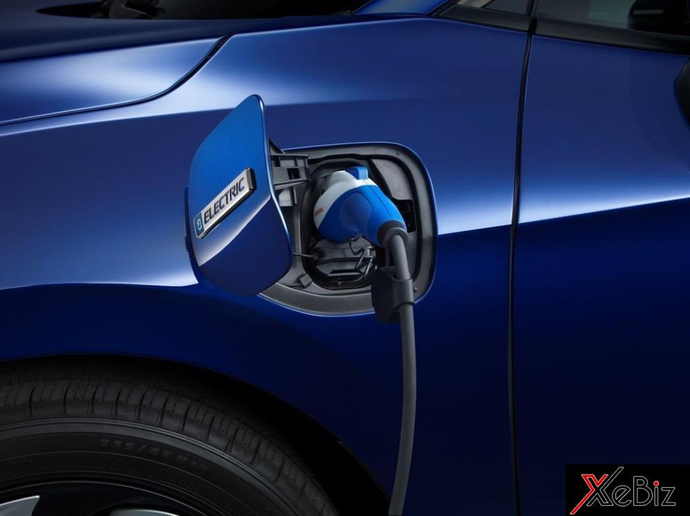 xe-dien-honda-clarity-electric-2017-cho-thue-da-den-my