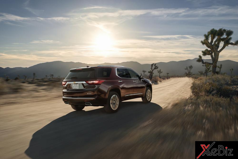 chevrolet-traverse-2018-ra-mat-voi-gia-30-800-usd