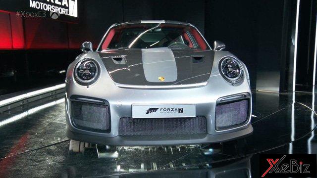 dong-xe-the-thao-porsche-911-he-lo-phien-ban-manh-nhat-tu-truoc-den-nay