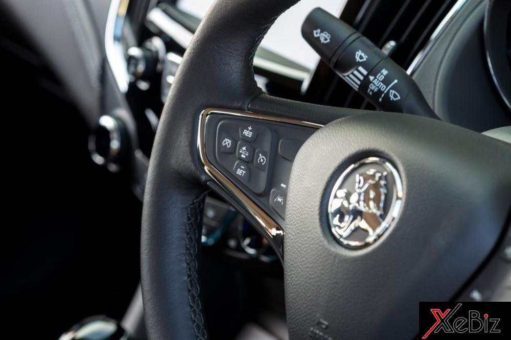 lo-gia-ban-hap-dan-cua-holden-astra-2017-ban-sedan