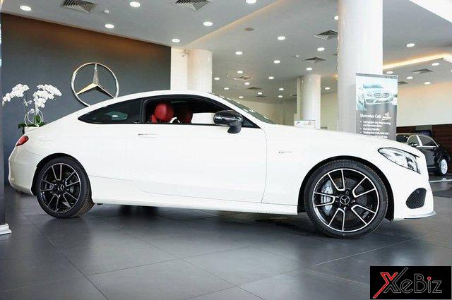 mau-mercedes-amg-c43-4matic-coupe-dau-tien-tai-viet-nam-co-gia-42-ty-dong