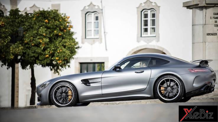 Mercedes AMG GT R lộ diện với ngoại hình bóng loáng 3 mercedes-amg-gt-r-lo-dien-voi-ngoai-hinh-bong-bay