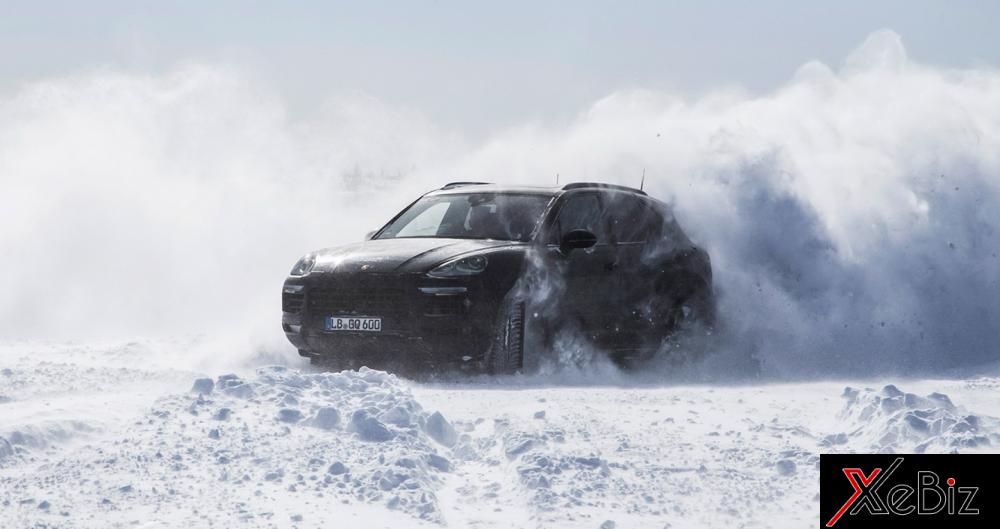 Teaser ấn định ngày ra mắt Porsche Cayenne 2018 4 teaser-an-dinh-ngay-ra-mat-porsche-cayenne-2018