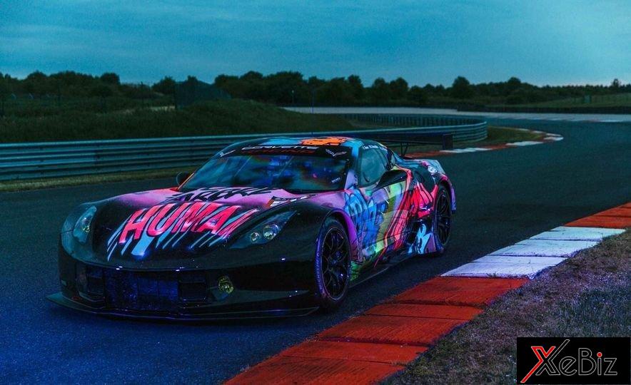 Chevrolet Corvette tự phát sáng trong đêm 2 chevrolet-corvette-tu-phat-sang-trong-dem