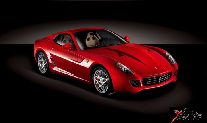 ferrari-mo-rong-goi-bao-hanh-cho-xe-15-tuoi