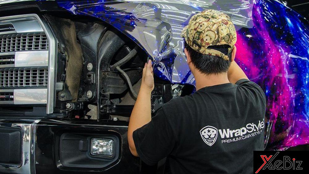 Ford F-150 Platinum dán decal dải ngân hà ở Sài Gòn ford-f-150-platinum-khoe-bo-canh-dai-ngan-ha-tai-sai-gon