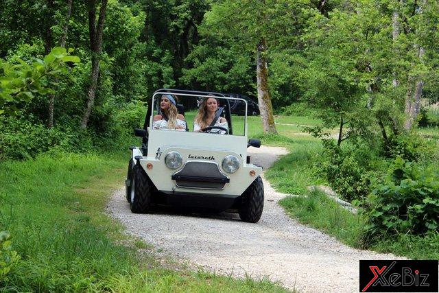 Lazareth Mini Moke - ô tô độc đáo vừa đi phố lại bơi được trên nước 4 lazareth-mini-moke-o-to-doc-dao-vua-di-pho-lai-boi-duoc-tren-nuoc