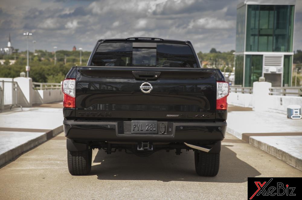 Đón nhật thực cùng Nissan Titan Midnight Edition 2018 1 don-nhat-thuc-cung-nissan-titan-midnight-edition-2018