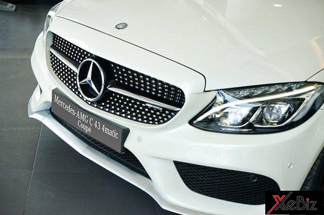 mau-mercedes-amg-c43-4matic-coupe-dau-tien-tai-viet-nam-co-gia-42-ty-dong