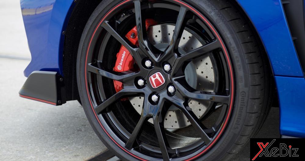 honda-civic-type-r-2018-dau-tien-tai-my-duoc-tra-gia-ngang-ngua-sieu-xe