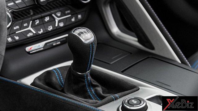 Xe thể thao Chevrolet Corvette 2018 được bổ sung nhiều trang bị11 xe-the-thao-chevrolet-corvette-2018-duoc-bo-sung-nhieu-trang-bi
