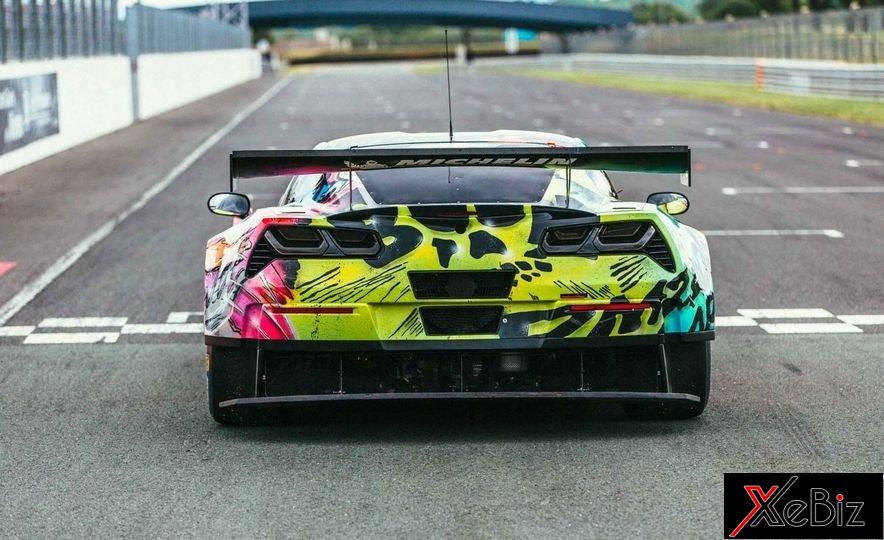 Chevrolet Corvette tự phát sáng trong đêm 8 chevrolet-corvette-tu-phat-sang-trong-dem