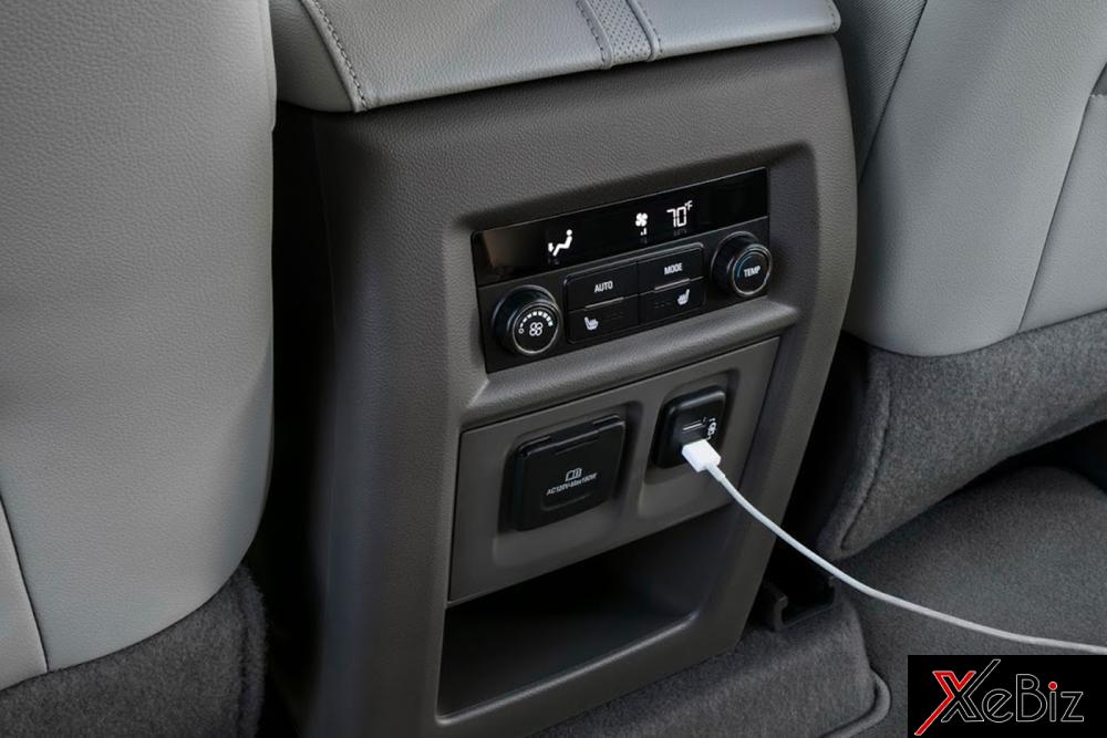 chevrolet-traverse-2018-ra-mat-voi-gia-30-800-usd