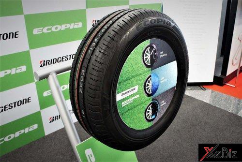 bridgestone-tung-ra-dong-lop-tiet-kiem-nhien-lieu-ecopia-ep300-cho-xe-du-lich