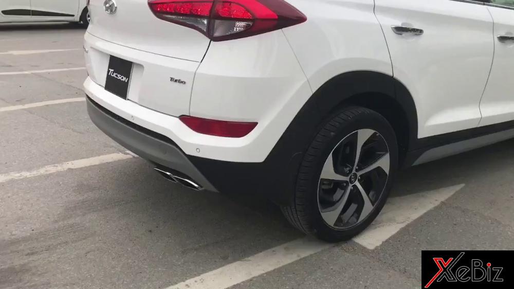Hyundai Tucson thêm hai động cơ mới, lắp ráp trong nước với giá dự kiến từ 980 triệu đồng hyundai-tucson-2017-them-dong-co-moi-lap-rap-trong-nuoc-voi-gia-du-kien-tu-980-trieu-dong