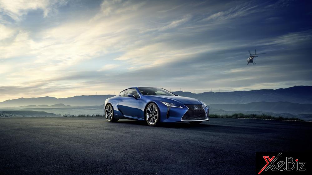 lexus-lc500h-2017-xuat-hien-tai-vms-2017