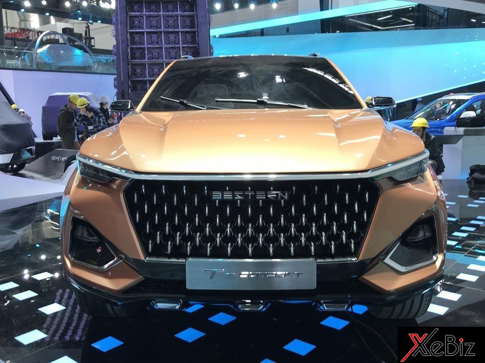 Lỗi chính tả ngớ ngẩn trên lưới tản nhiệt của Besturn T-Concept Lỗi chính tả ngớ ngẩn trên lưới tản nhiệt của Besturn T-Concept