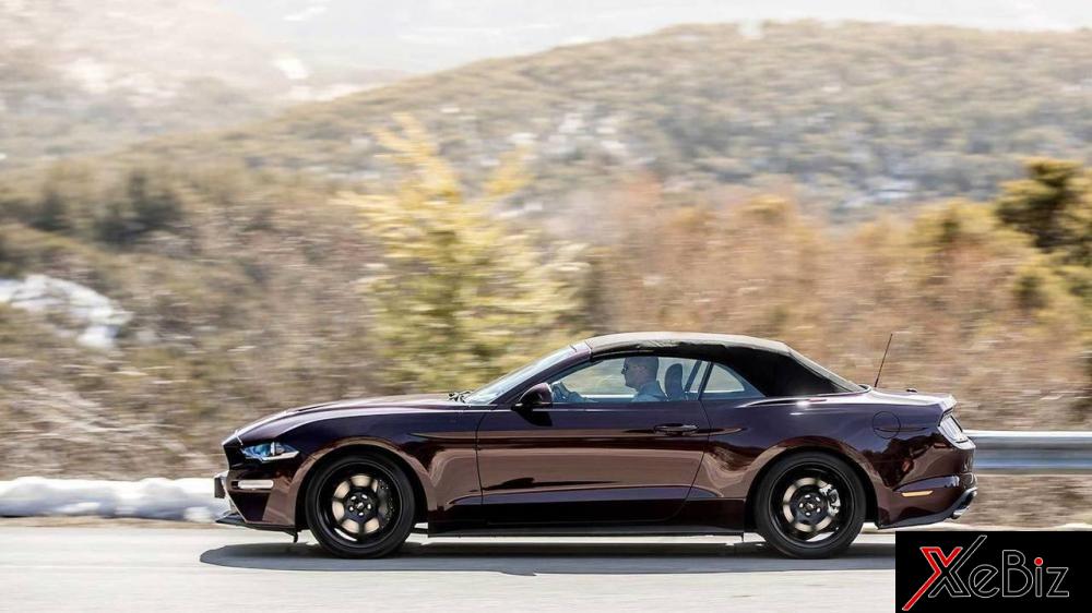 Ford Mustang Convertible