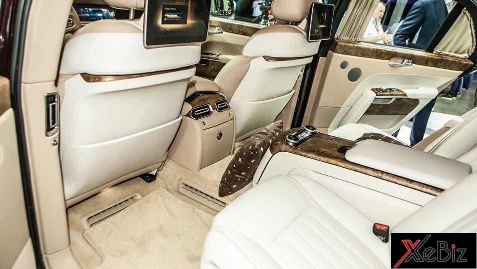 Hàng ghế sau của Aurus Senat