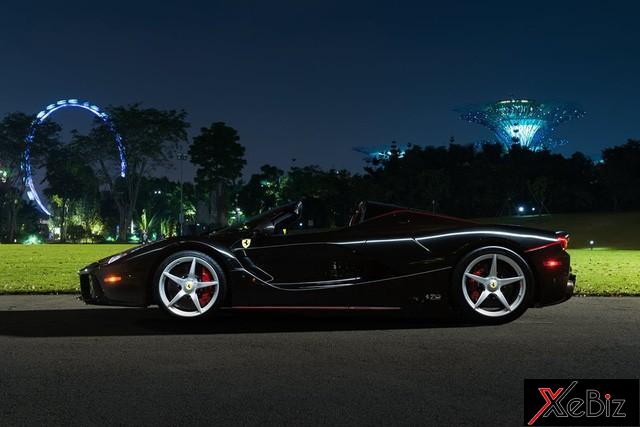Ferrari LaFerrari Aperta sở hữu động cơ V12 Ferrari LaFerrari Aperta sở hữu động cơ mạnh mẽ