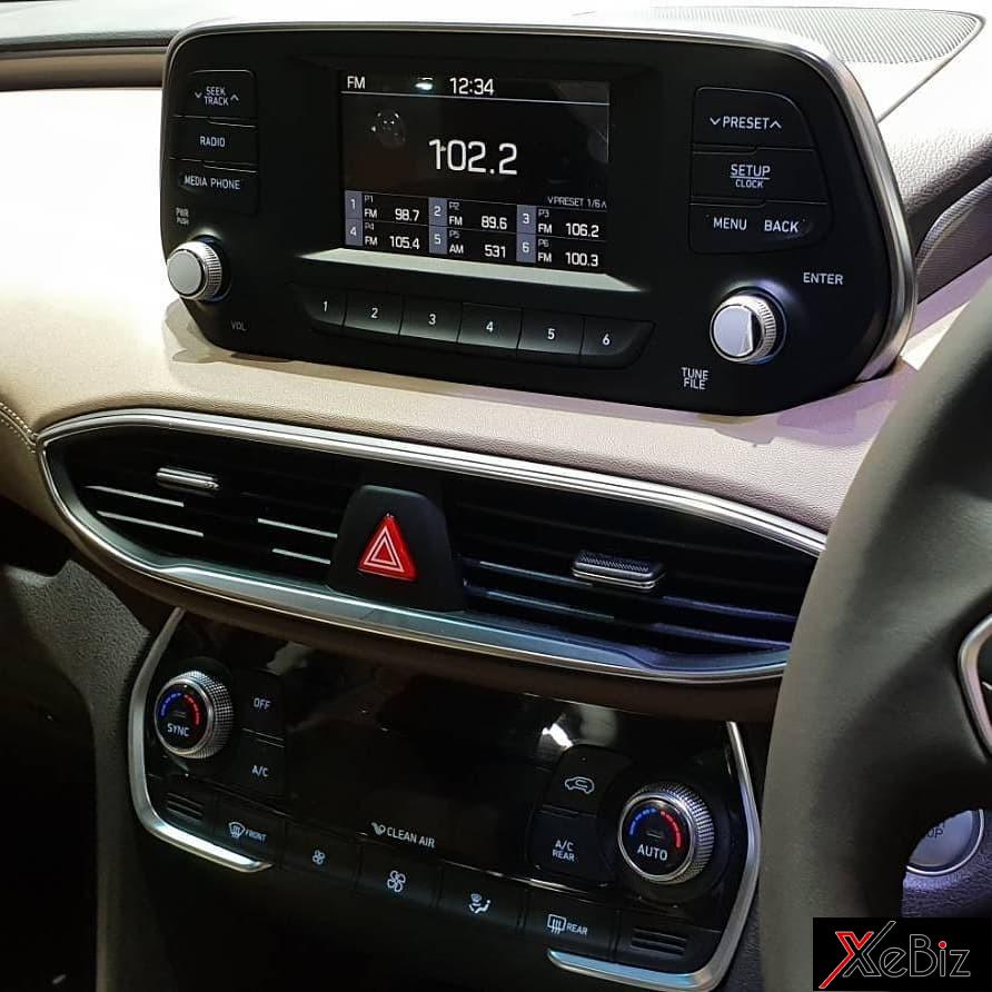 Màn hình trung tâm của Hyundai Santa Fe 2019 Màn hình trung tâm của Hyundai Santa Fe 2019