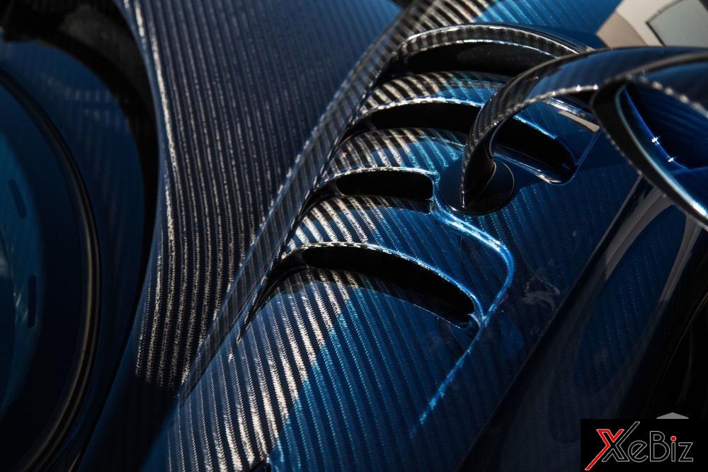 Pagani Huayra BC được trang bị khối động cơ V12