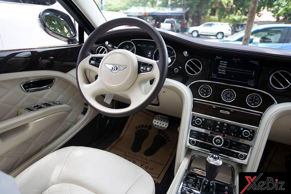 Thị trường xe siêu sang tại Campuchia rất phát triển. Đây cũng là đất nước Đông Dương đầu tiên có sự phục vụ của chiếc Rolls-Royce Phantom thế hệ thứ 8